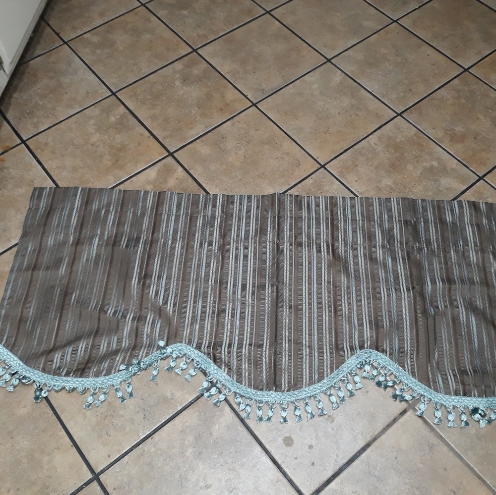 Curtain for kitchen with light green